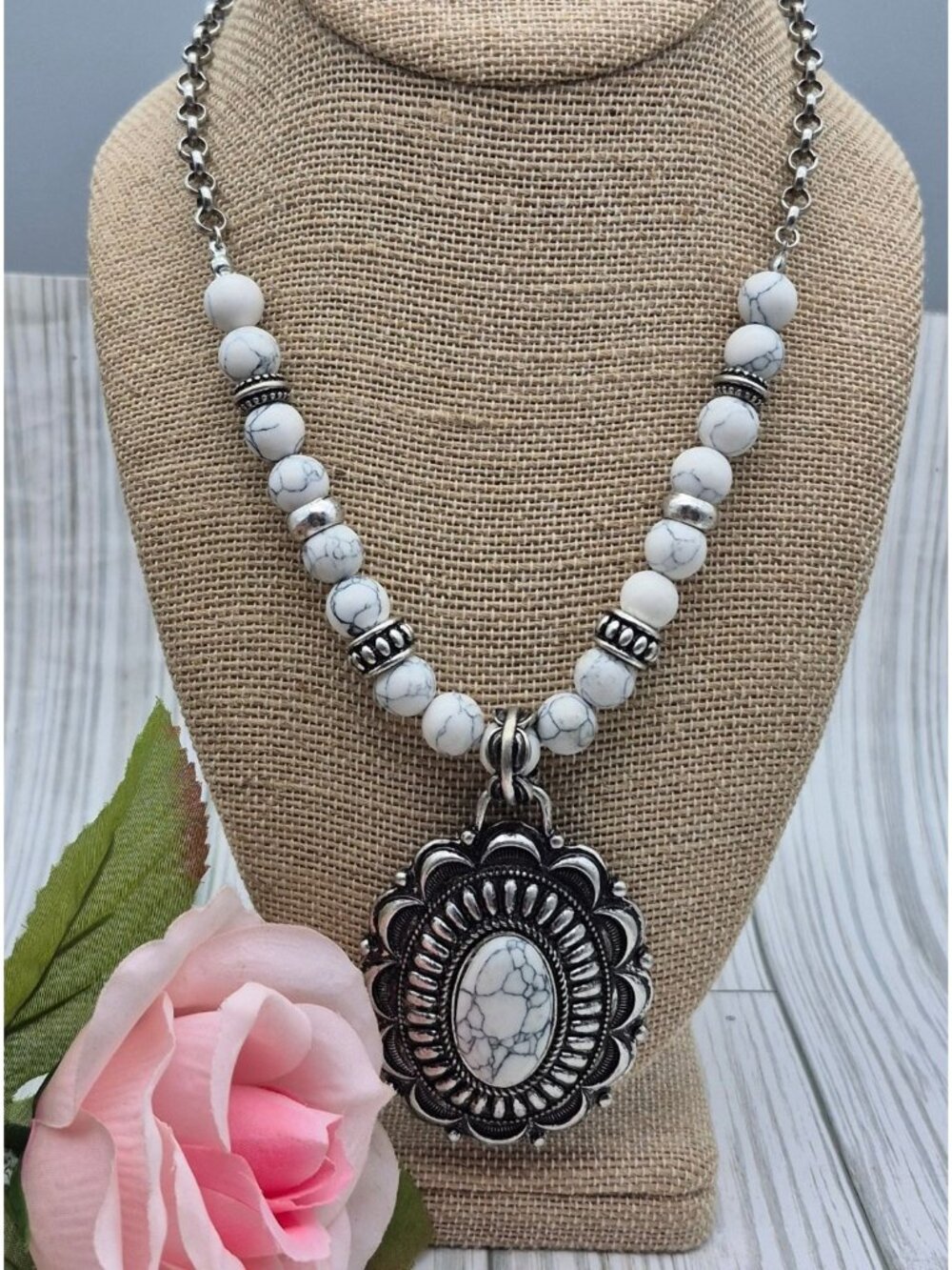White Western Boho Magnesite Stone Bead Necklace Concho Pendant Silver Tone
